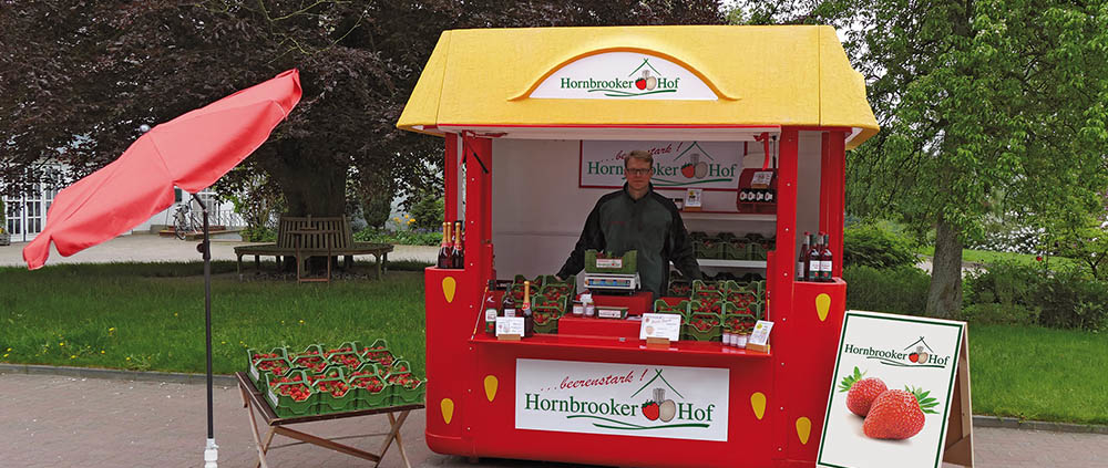 Erdbeer Verkaufsstand vom Hornbrooker Hof