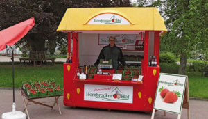 Erdbeerstand vom Hornbrooker Hof
